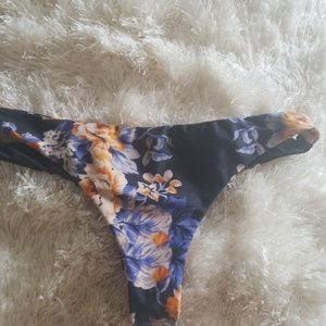 📢SALE❗Aila Blue Floral bikini bottoms